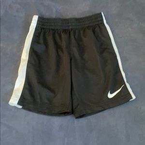 Nike dry fit basketball shorts
